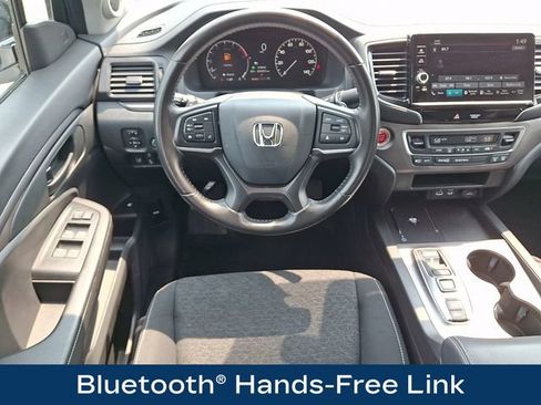 Used 2025 Honda Ridgeline Sport image 3