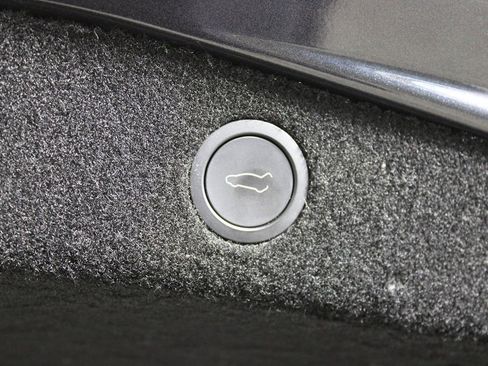 Used 2024 Tesla Model 3 Standard Range image 24