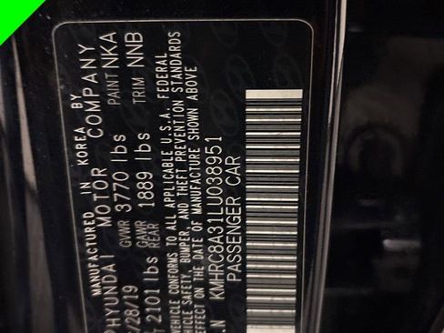 Used 2020 Hyundai Venue SEL FWD image 12