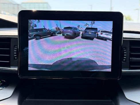 Used 2020 Ford Explorer XLT w/ Equipment Group 202A RWD image 30
