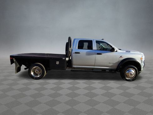 Used 2022 RAM 5500 Tradesman w/ Chrome Appearance Group image 8