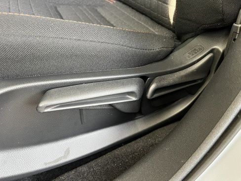 Used 2025 Honda HR-V Sport image 30