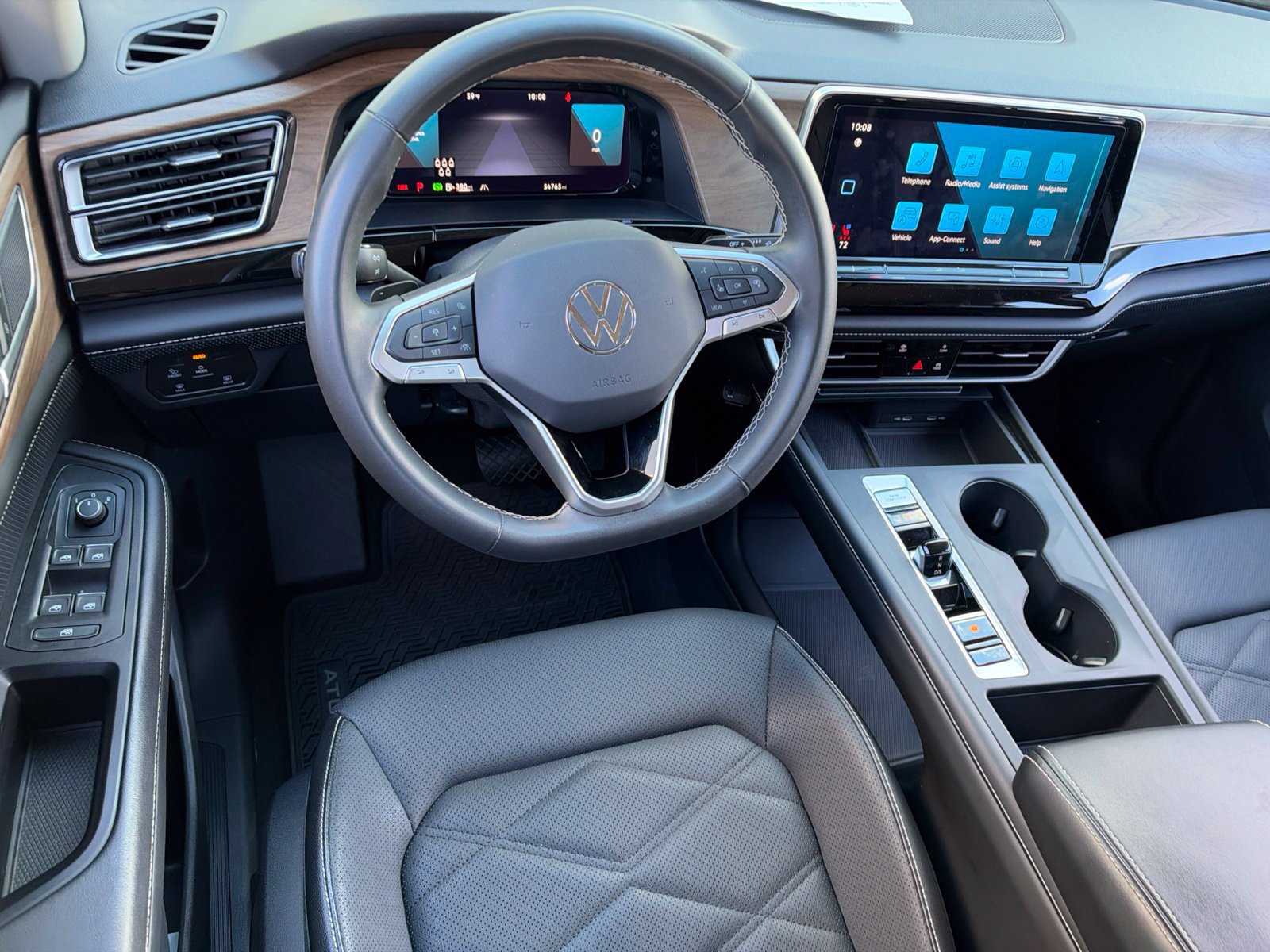 Certified 2024 Volkswagen Atlas SE FWD image 37