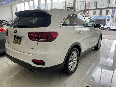 Used 2019 Kia Sorento AWD w/ LX Convenience Package image 7