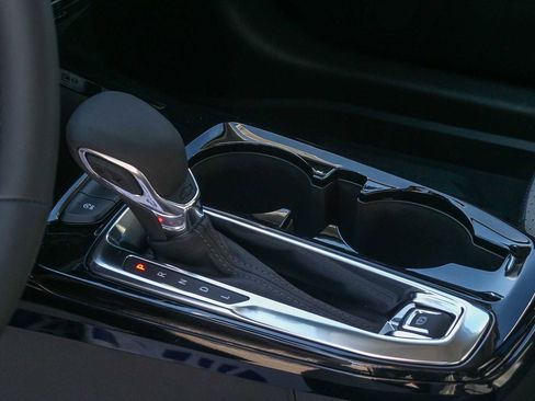 New 2026 Chevrolet Trax LT w/ LT Convenience Package image 18