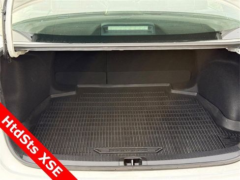 Used 2022 Toyota Corolla XSE image 9