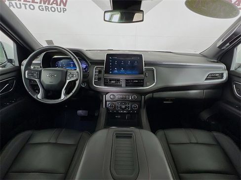 Used 2024 Chevrolet Suburban RST w/ Luxury Package image 24