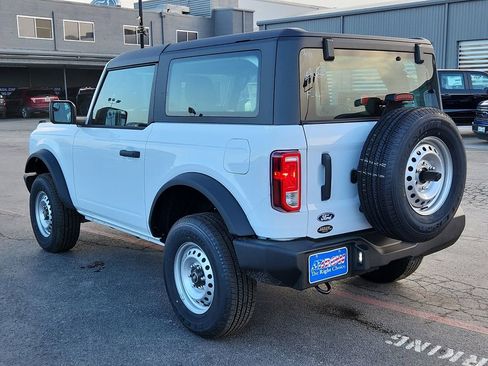 New 2026 Ford Bronco 2-Door image 9