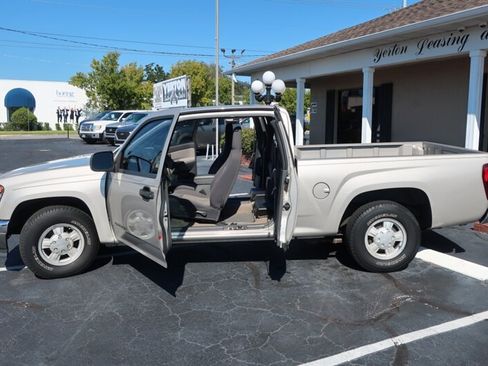 Used 2004 GMC Canyon SLE image 14