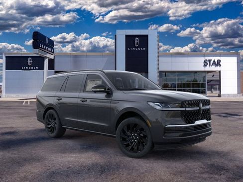 New 2026 Lincoln Navigator Reserve w/ Jet Appearance Package AWD/4WD image 7