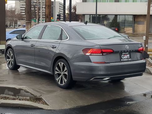 Used 2021 Volkswagen Passat 2.0T SE image 7