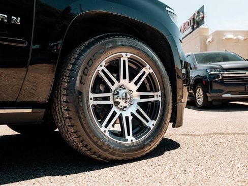 Used 2015 Chevrolet Suburban LTZ AWD/4WD image 11