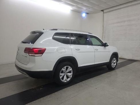 Used 2018 Volkswagen Atlas Launch Edition FWD image 3