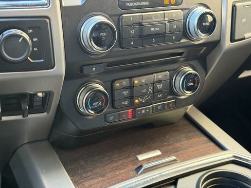 Used 2017 Ford F250 Platinum w/ Platinum Ultimate Package image 11