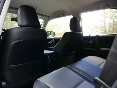 Used 2020 Toyota 4Runner SR5 Premium image 23