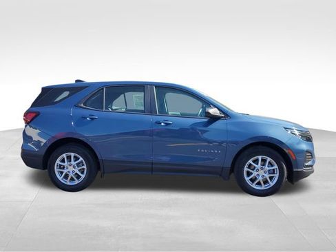Certified 2024 Chevrolet Equinox LS w/ Driver Confidence II Package FWD image 6