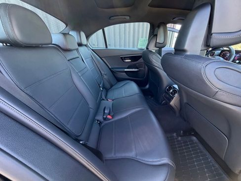 Used 2025 Mercedes-Benz C 300 4MATIC Sedan image 29