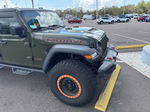 Used 2022 Jeep Gladiator Mojave image 2
