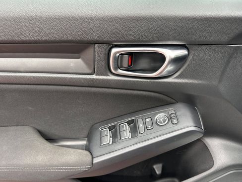 Used 2023 Honda Civic Sport image 14