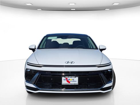 New 2025 Hyundai Sonata Limited image 2