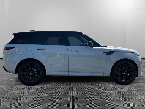 Used 2024 Land Rover Range Rover Sport Dynamic SE AWD/4WD image 6