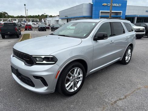 Used 2024 Dodge Durango GT RWD image 2
