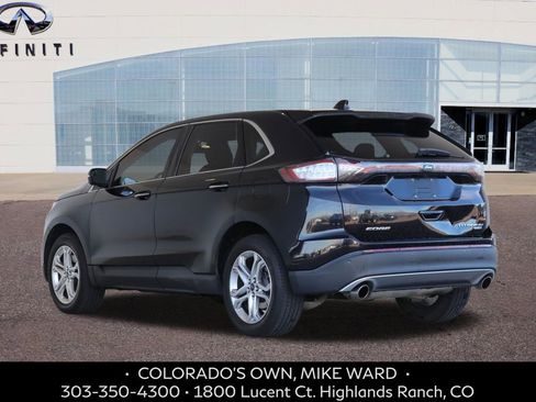 Used 2017 Ford Edge Titanium image 3