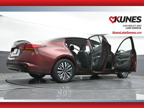 Used 2023 Nissan Altima 2.5 SV image 70