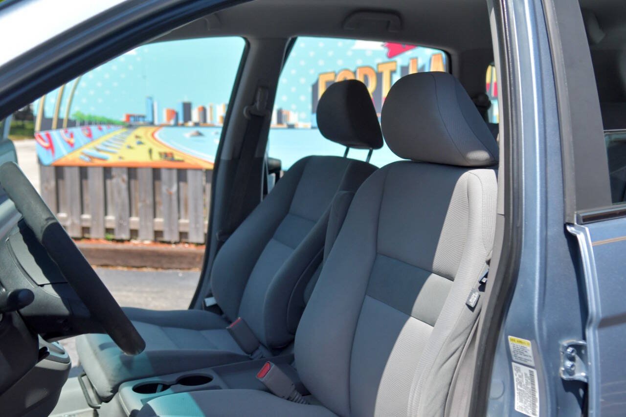 Used 2011 Honda CR-V LX image 20
