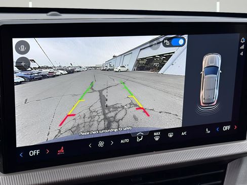 Used 2025 Ford Explorer Active image 15