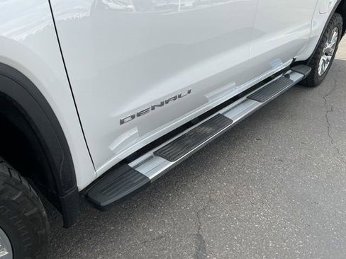 Used 2021 GMC Sierra 1500 Denali w/ Driver Alert Package II image 11