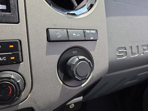 Used 2016 Ford F350 XLT AWD/4WD image 27