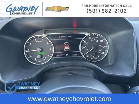 Used 2023 Nissan Rogue SV image 15