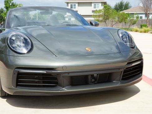 Used 2021 Porsche 911 Carrera S w/ Premium Package RWD image 16