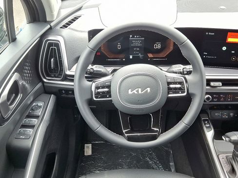 New 2025 Kia Sorento EX image 9