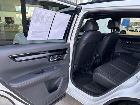 Used 2025 Honda CR-V Sport Touring image 11