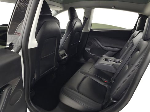 Used 2020 Tesla Model Y Long Range image 36