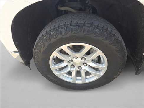Used 2020 Chevrolet Silverado 1500 LT w/ Texas Edition AWD/4WD image 24