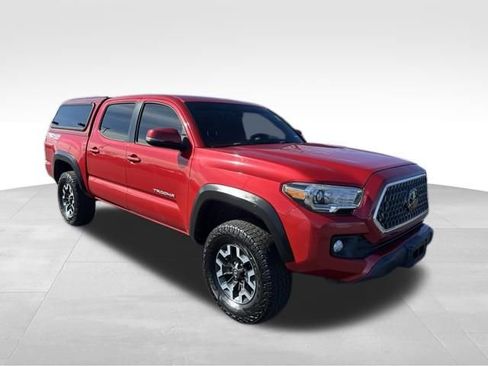 Used 2019 Toyota Tacoma TRD Off-Road image 11