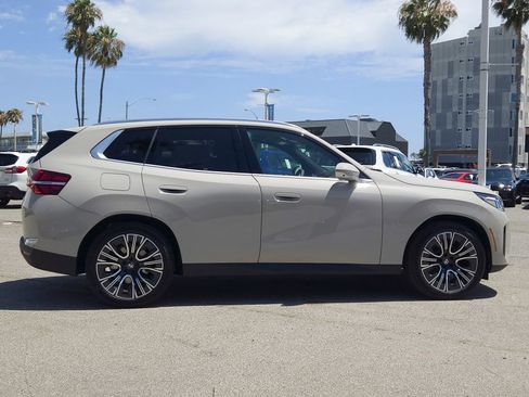 New 2026 BMW X3 xDrive30i w/ Premium Package AWD/4WD image 4