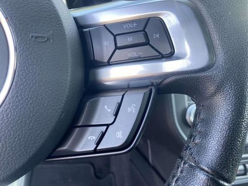 Certified 2017 Ford Mustang Coupe RWD image 19