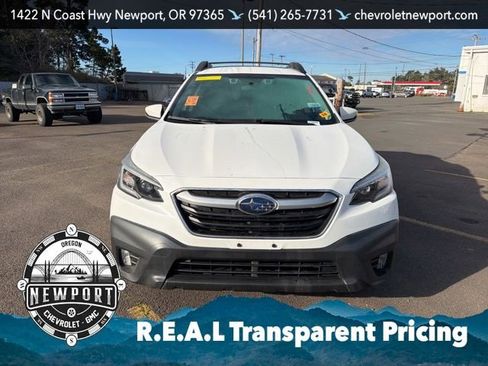 Used 2020 Subaru Outback Premium image 2