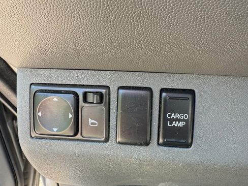 Used 2006 Nissan Frontier SE w/ (P01) Power Pkg RWD image 18