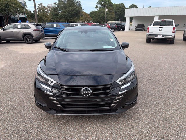 Used 2025 Nissan Versa SV FWD image 3