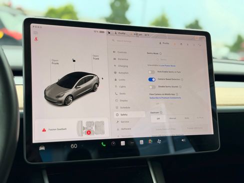 Used 2018 Tesla Model 3 Long Range AWD/4WD image 41
