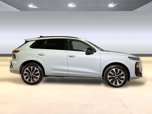 New 2026 Audi Q3 quattro 2.0T AWD/4WD image 8