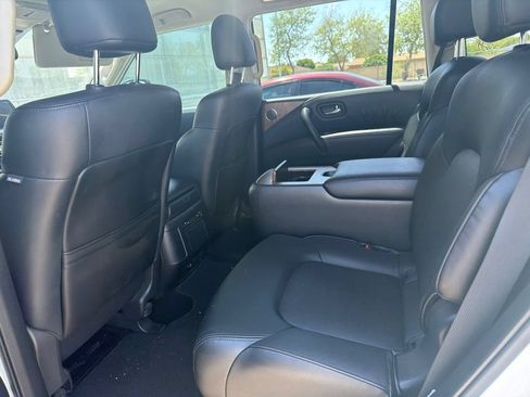 Used 2024 Nissan Armada SL w/ Captain's Chairs Package RWD image 8