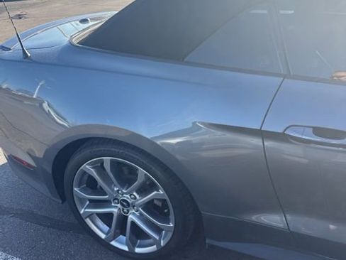 Used 2021 Ford Mustang GT Premium w/ Equipment Group 401A image 7