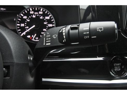 Certified 2025 Nissan Pathfinder SV FWD image 22