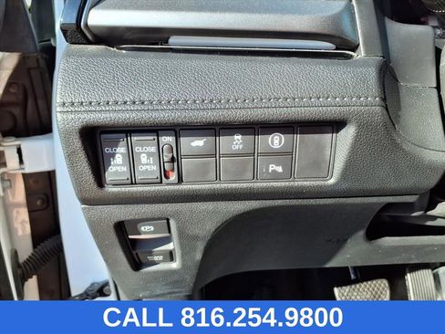 Used 2023 Honda Odyssey Touring image 24